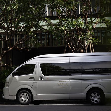 Hotel Kimpton Maa-Lai Bangkok By Ihg Zewnętrze zdjęcie Toyota HiAce